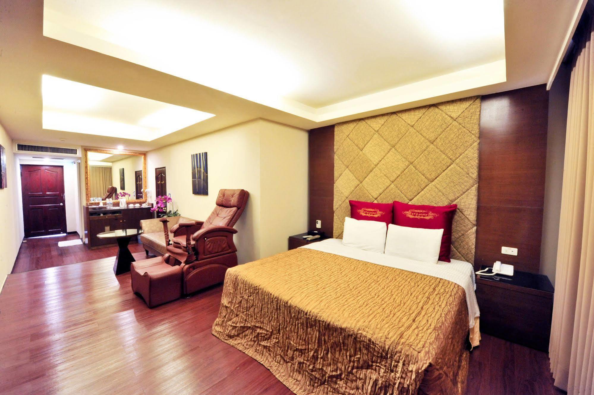 Carnival Motel Taipei Eksteriør bilde